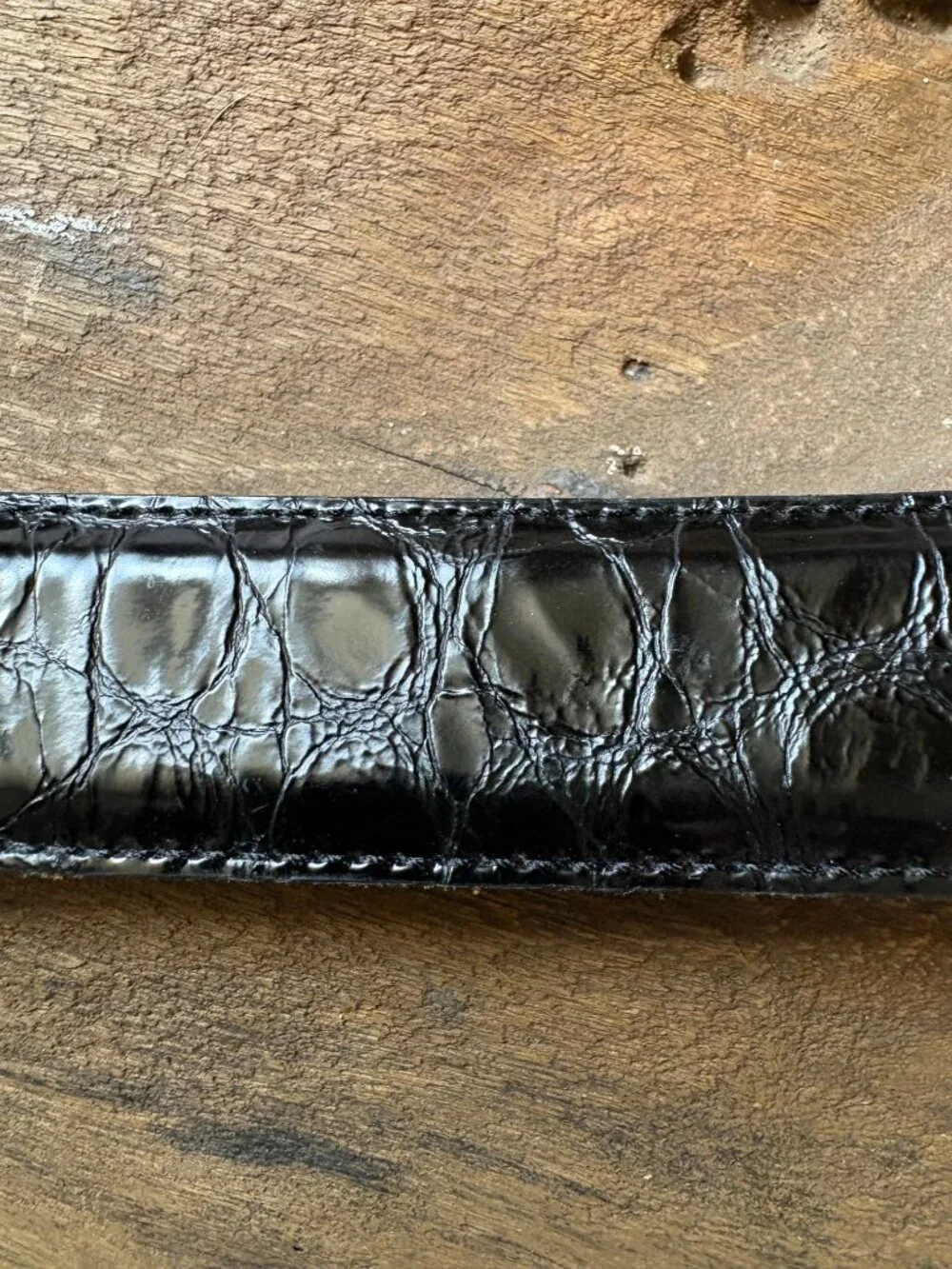 Cole Haan black embossed leather belt brass buckle 1.25 in. wide women's medium